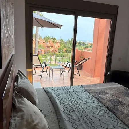 Marbella Seaview Penthouse , Terrace, Pools & Walk To The Apartamento Estepona