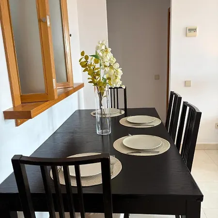 Apartamento Marbella Seaview Penthouse , Terrace, Pools & Walk To The *
