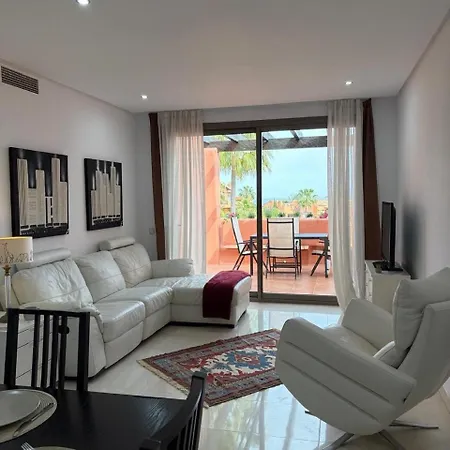 Marbella Seaview Penthouse , Terrace, Pools & Walk To The *