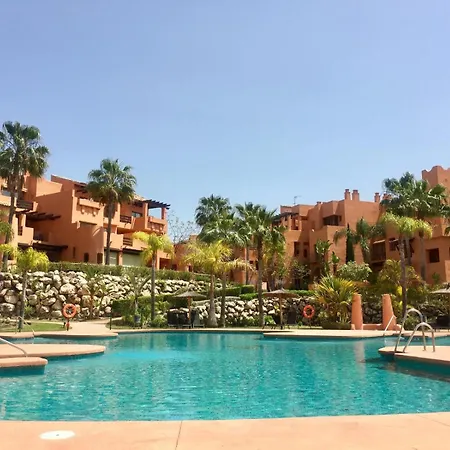 Marbella Seaview Penthouse , Terrace, Pools & Walk To The Apartmán *